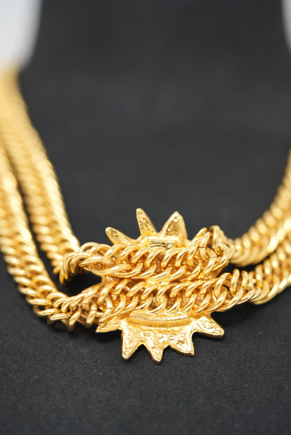 Pre-Owned Chanel 90's Gold-Tone Lion Double Chain Choker