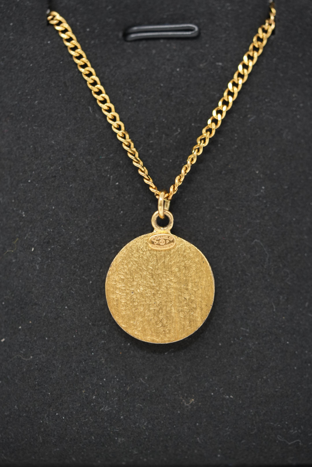 Pre-Owned Chanel 2001 Button CC Logo Necklace