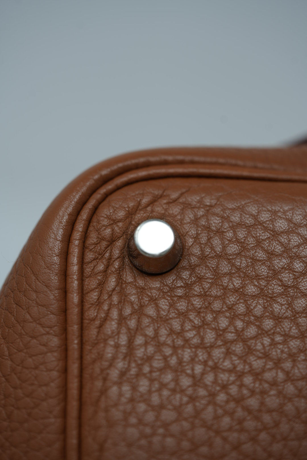Hermès 2016 Gold Clemence Leather Picotin 18 Handbag