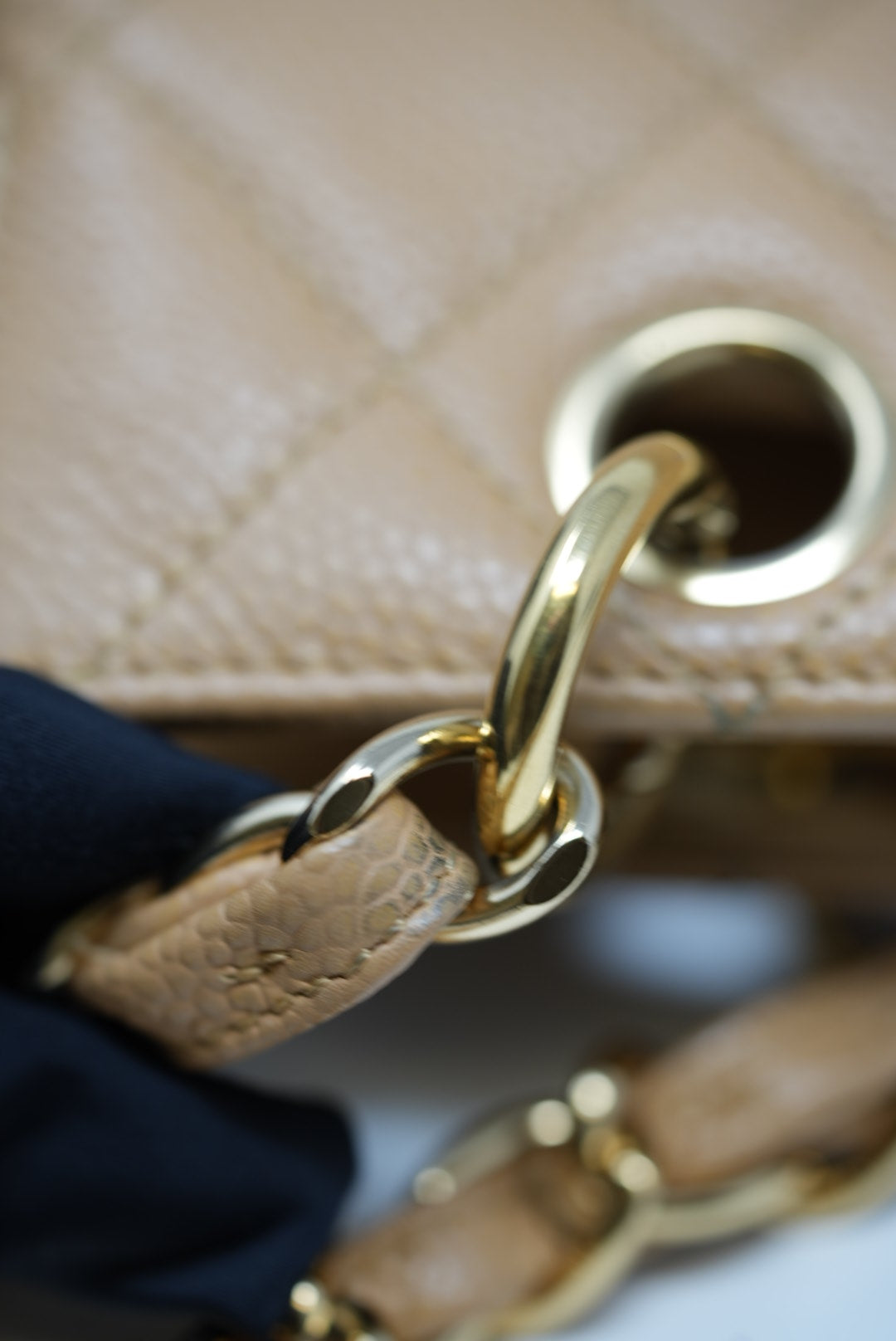 Pre-Owned Chanel Caviar Petit Timeless Tote Bag