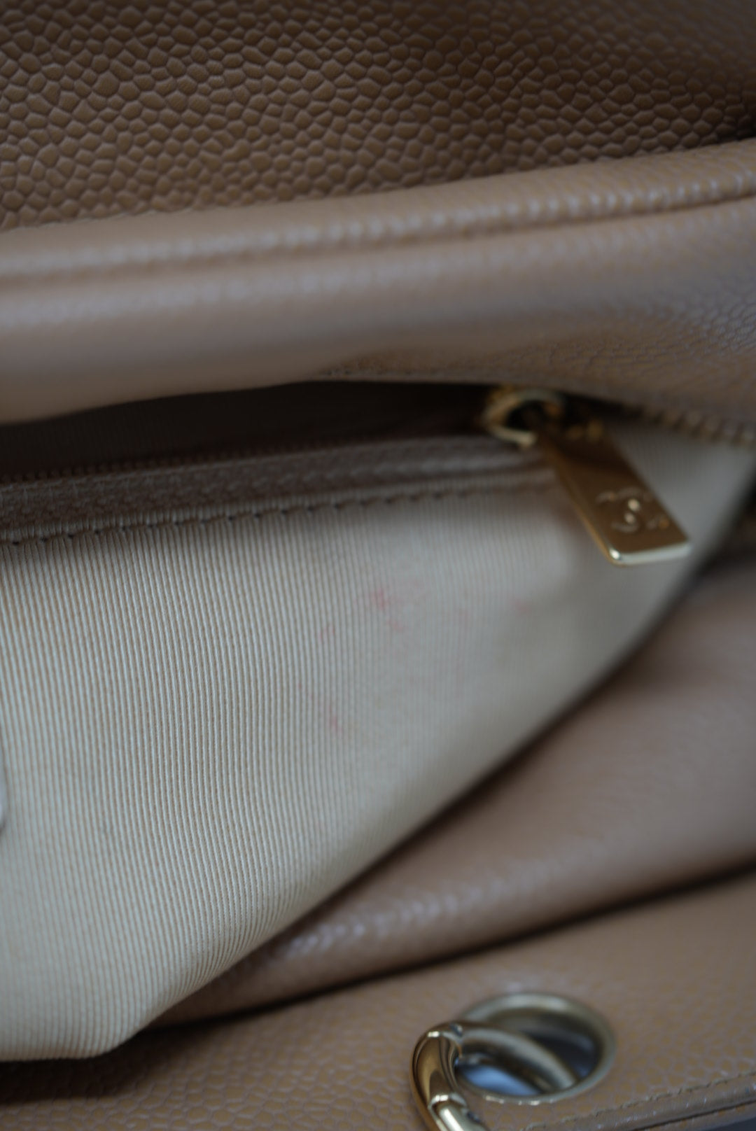 Pre-Owned Chanel Beige Caviar Petit Timeless Tote Bag