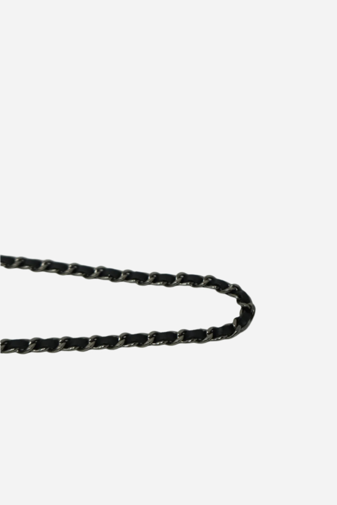 Pre-Owned Chanel Patent Wallet on Chain
