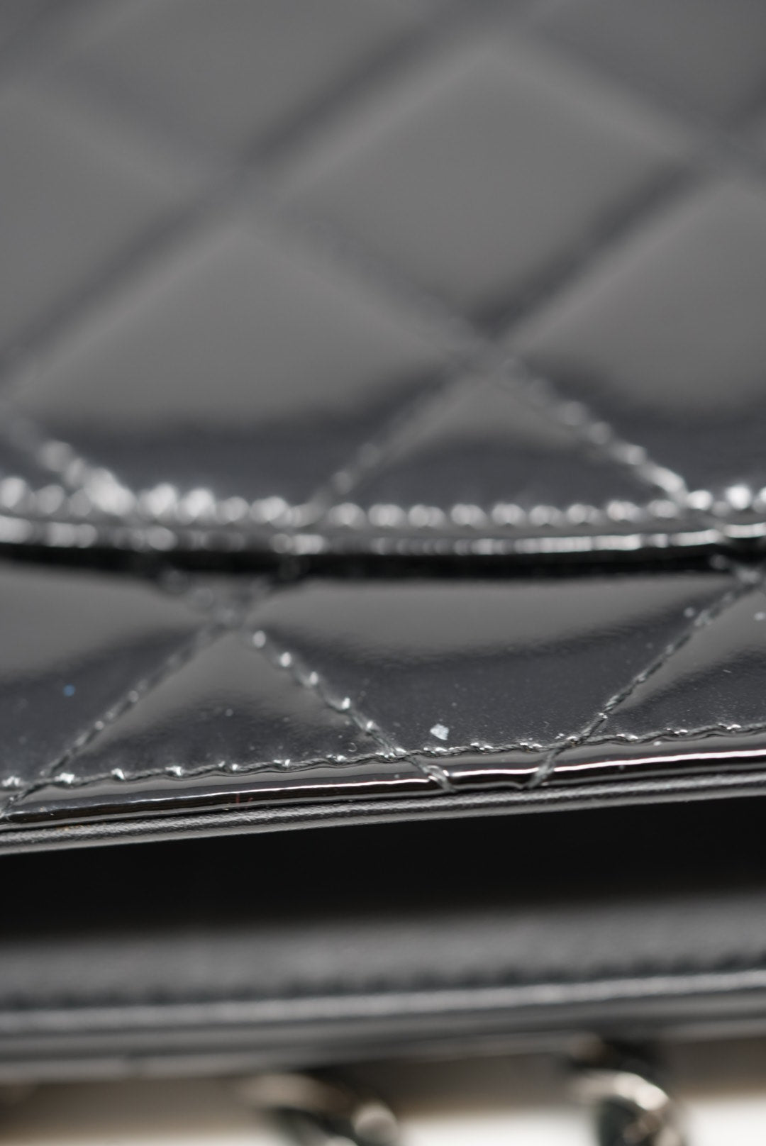 Pre-Owned Chanel Patent Wallet on Chain