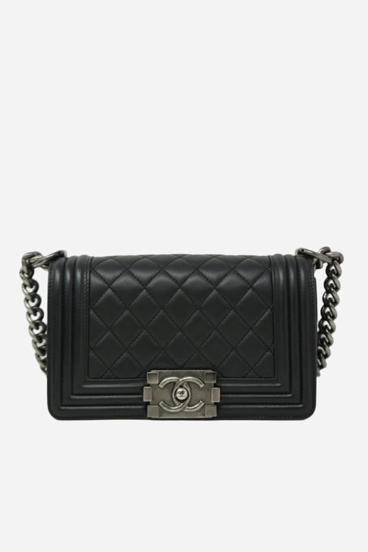 Pre-Owned Chanel 2013-2014 Black Boy Flap Bag Lambskin Refurbished