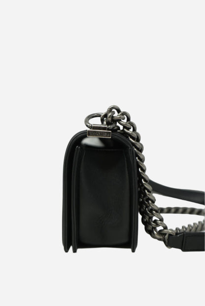Pre-Owned Chanel 2013-2014 Black Boy Flap Bag Lambskin Refurbished