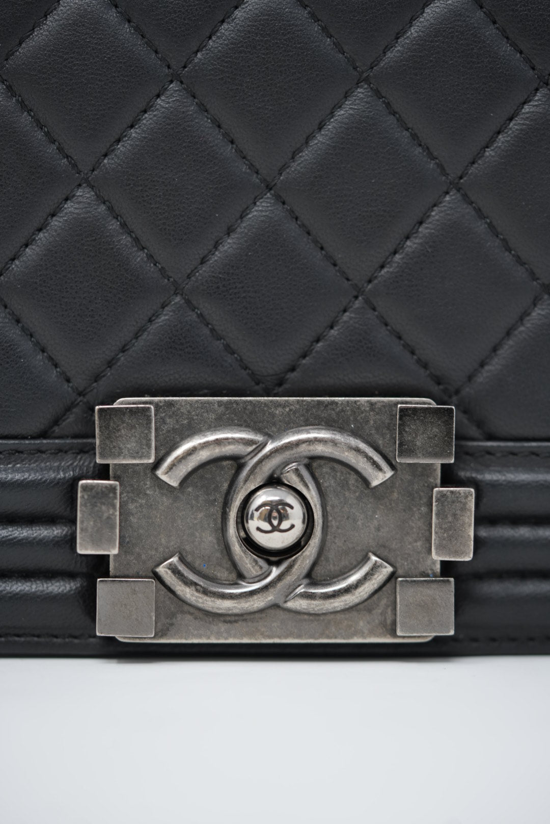 Pre-Owned Chanel 2013-2014 Black Boy Flap Bag Lambskin Refurbished