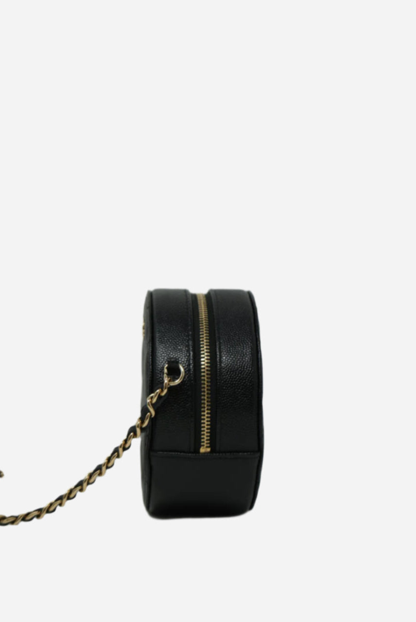 Pre-Owned Chanel Caviar Round Clutch w/Chain