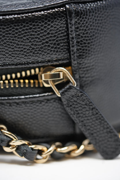 Pre-Owned Chanel Caviar Round Clutch w/Chain