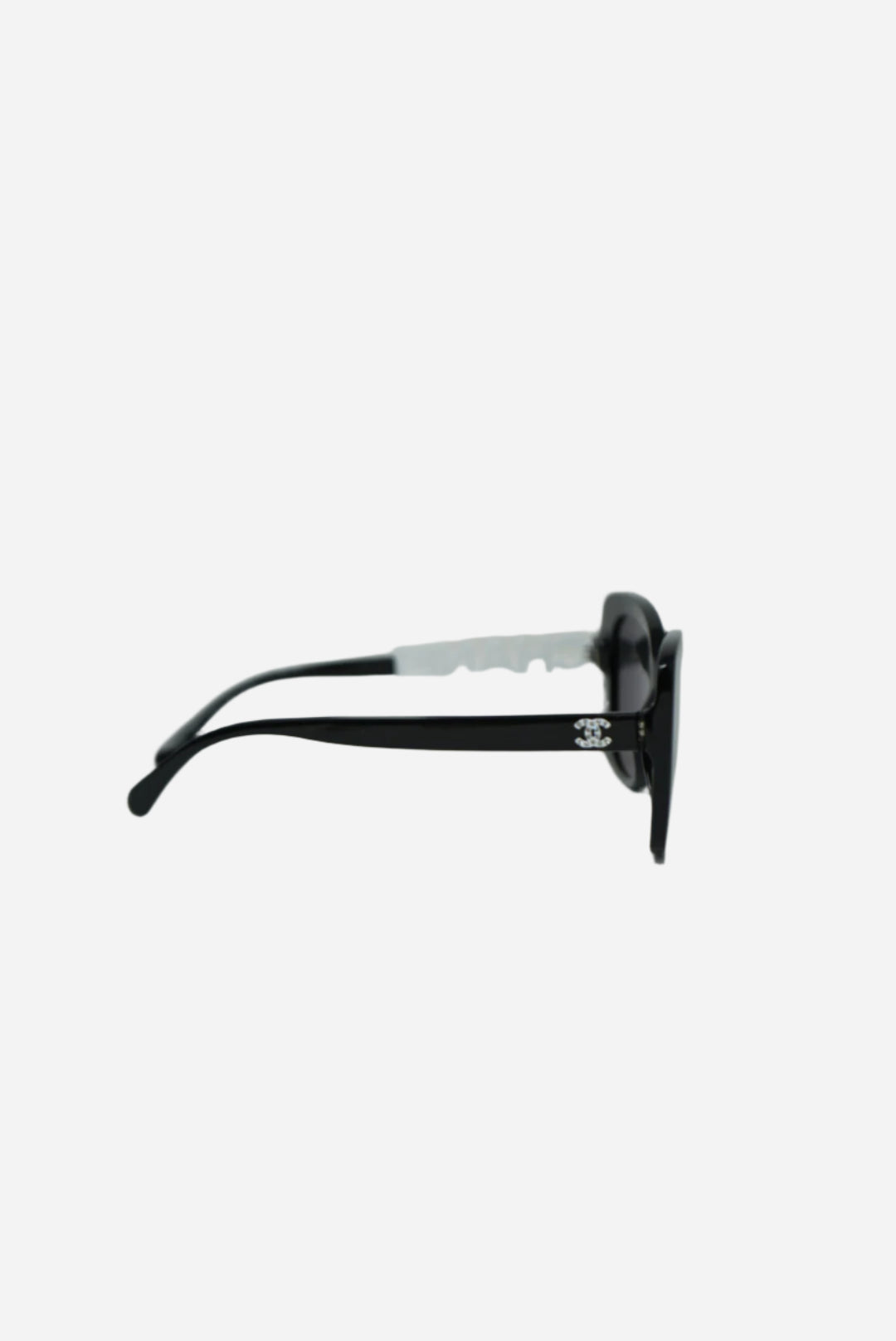 Pre-Owned Chanel Acetate Strass Square Sunglasses
