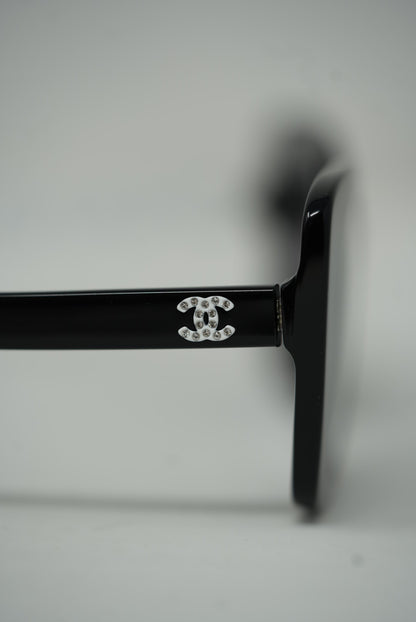 Pre-Owned Chanel Acetate Strass Square Sunglasses
