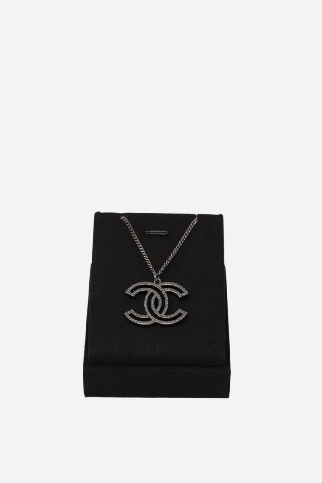 Pre-Owned Chanel Rhinestone CC Necklace 2014