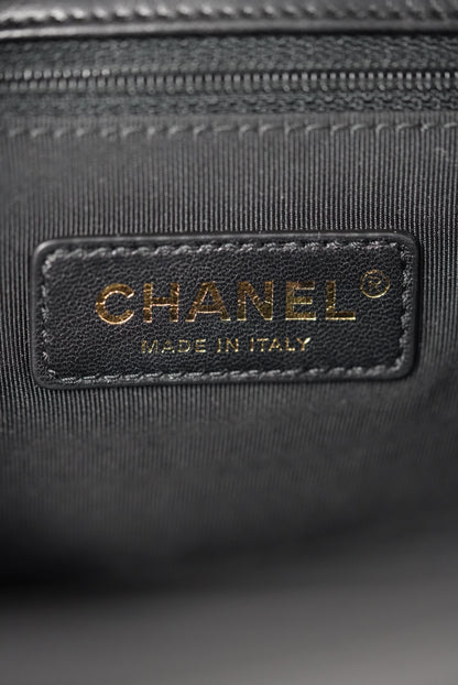 Pre-Owned Chanel Chevron Top Handle Lambskin