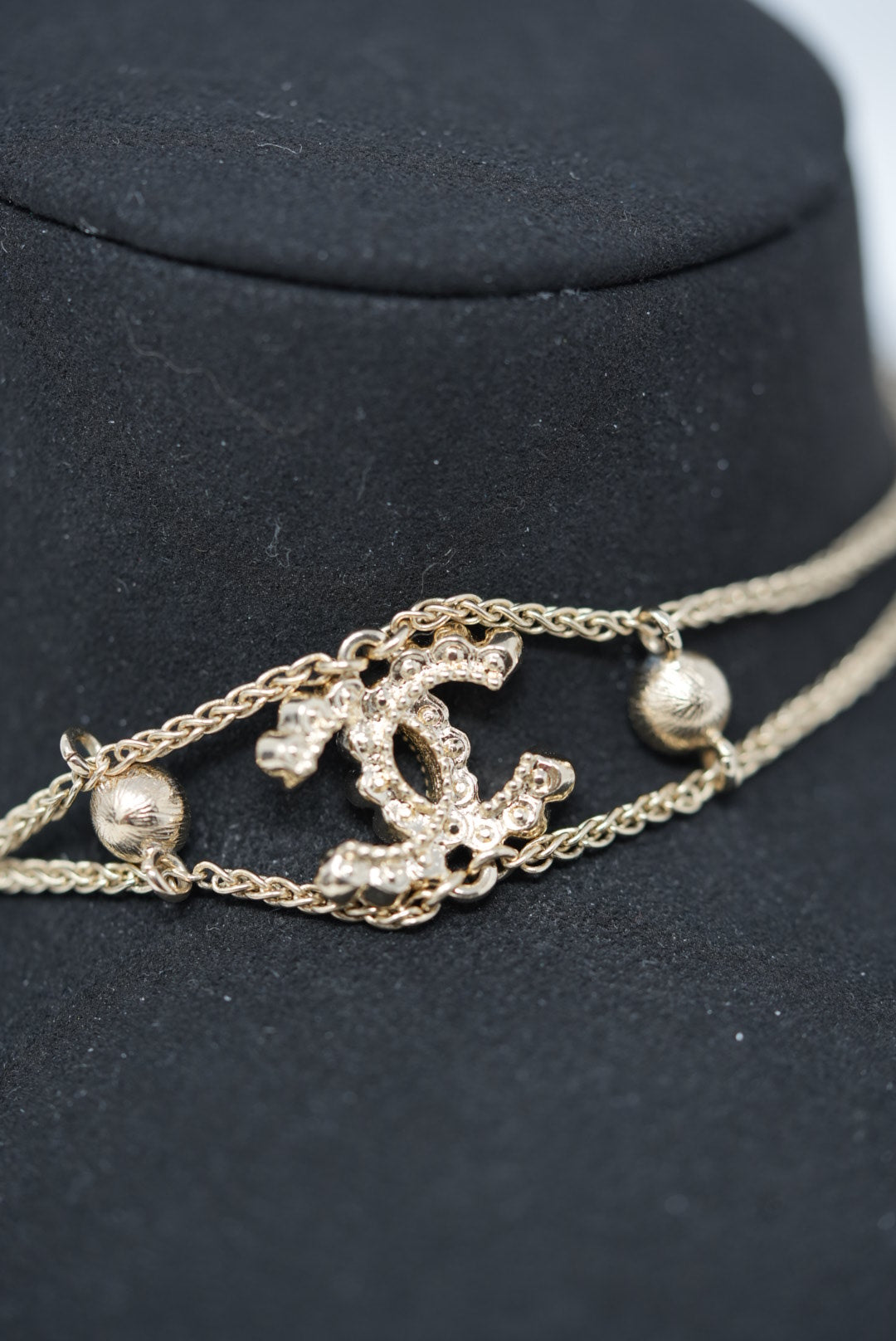 Pre-Owned Chanel Double Chain Choker 2020