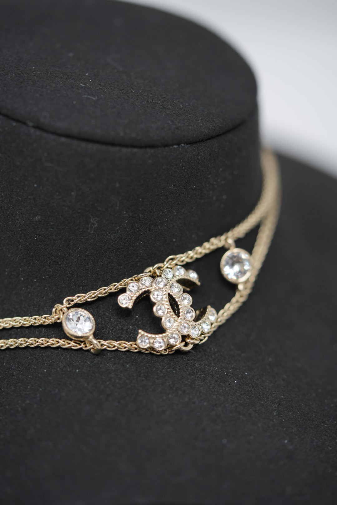 Pre-Owned Chanel Double Chain Choker 2020
