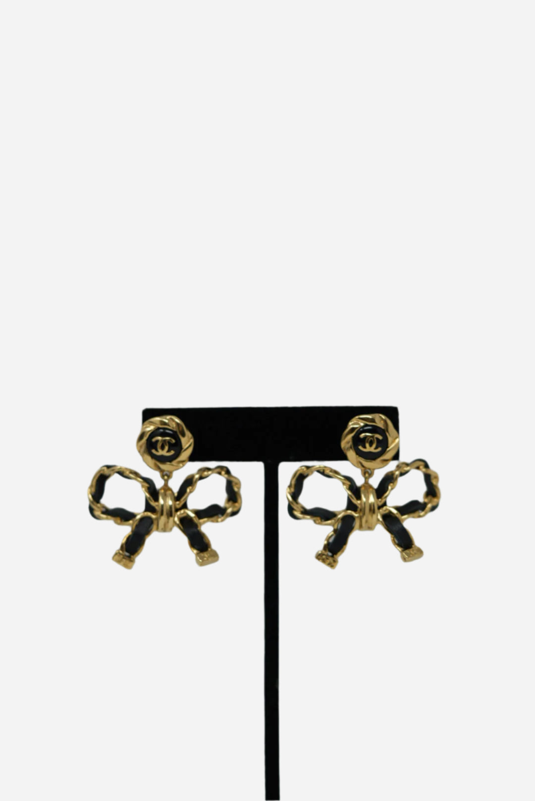 Pre-Owned Chanel Metal/Leather Bow tie Earrings 2022