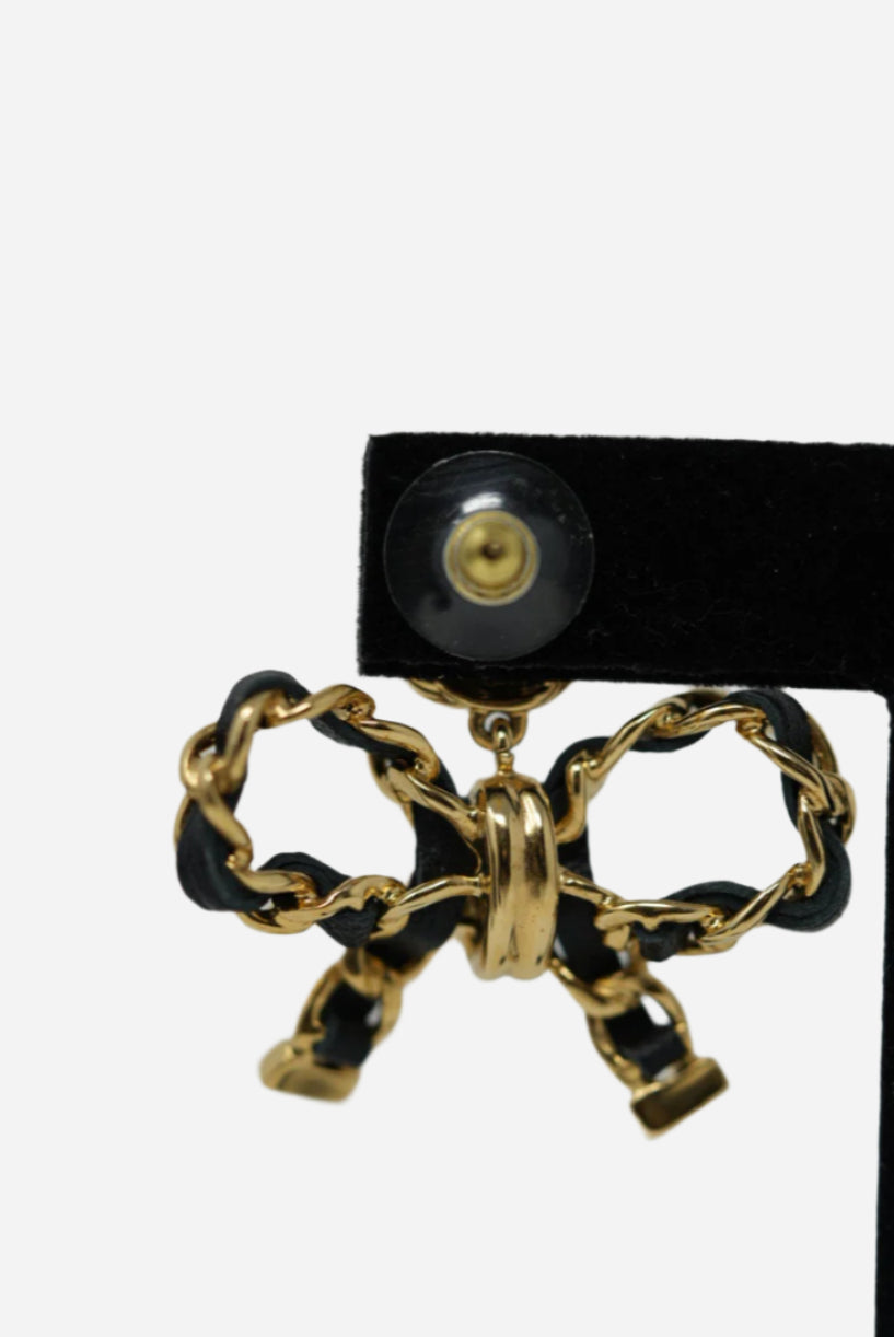 Pre-Owned Chanel Metal/Leather Bow tie Earrings 2022