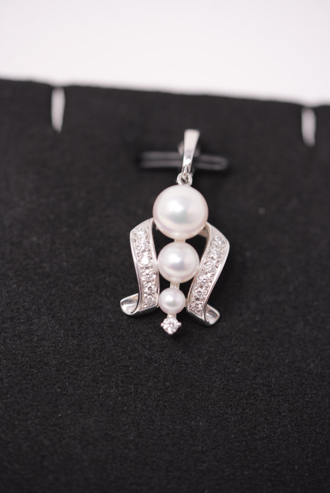 Mikimoto K18 Pearl 3.5-7.3mm Diamond Pendant