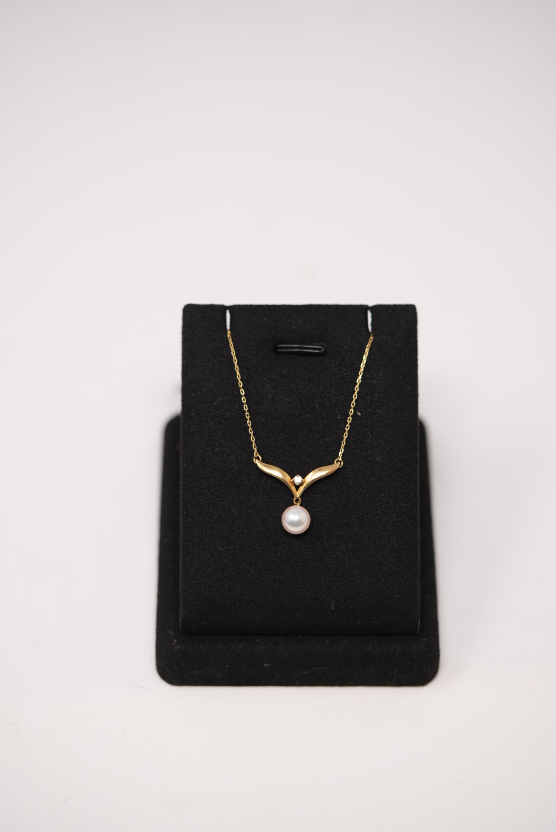 MIKIMOTO Pearl Diamond Necklace 7mm 18k gold