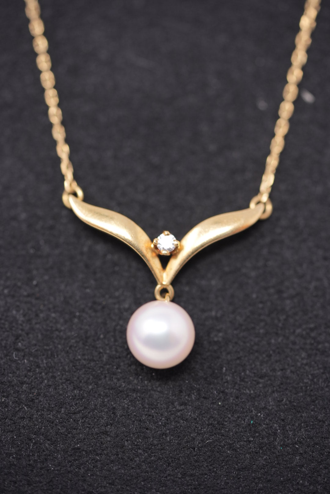 MIKIMOTO Pearl Diamond Necklace 7mm 18k gold