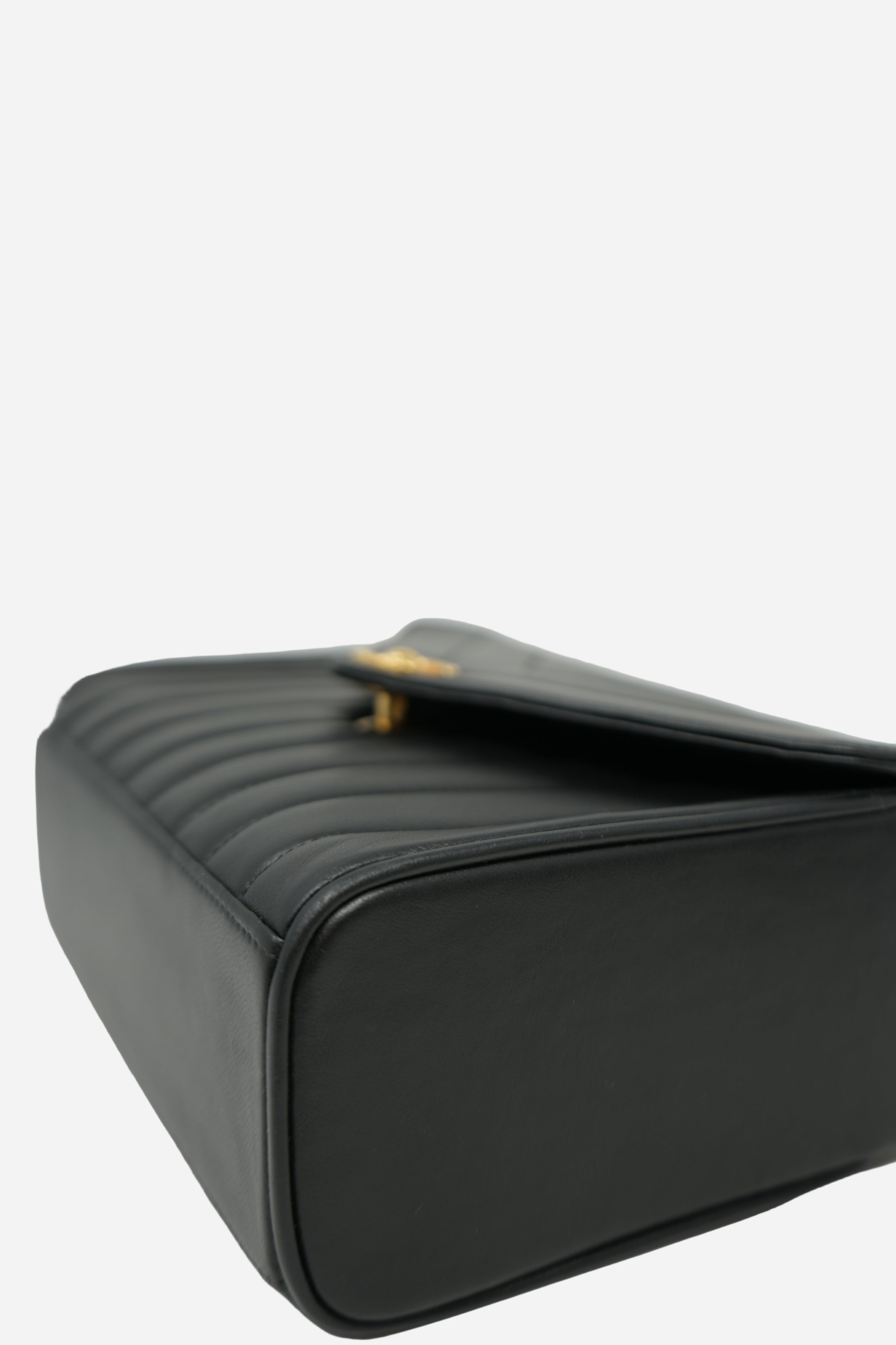 Pre-Owned Chanel 1989–1991 Black Lambskin Chevron Quilted Mini Top Handle Bag