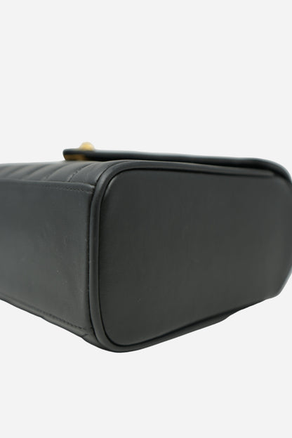 Pre-Owned Chanel 1989–1991 Black Lambskin Chevron Quilted Mini Top Handle Bag