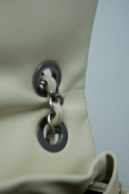 Pre-Owned Chanel 2015–2016 White Shearling/Calf Salzburg Backpack