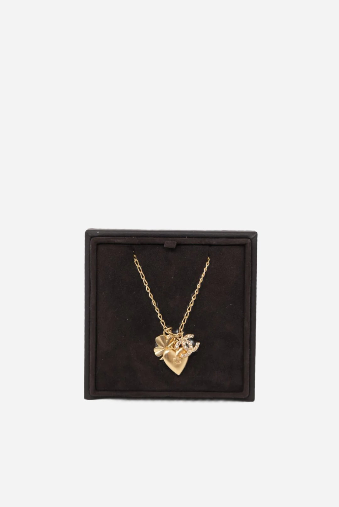 Pre-Owned Chanel 2002 Heart CC Necklace
