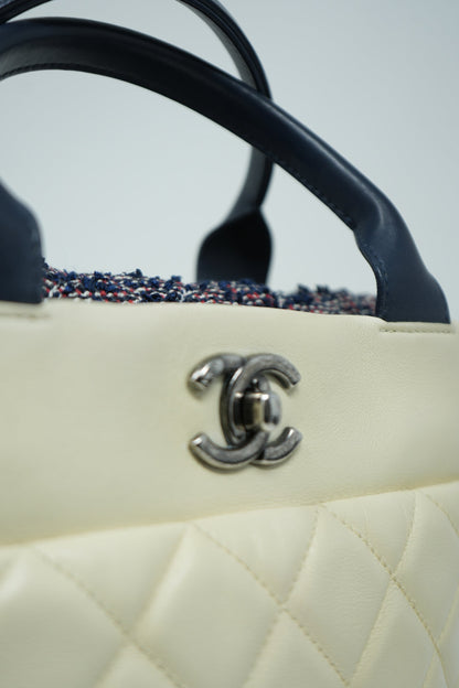 Pre-Owned Chanel 2016–2017 White Calfskin/Tweed Portobello Small Tote Bag