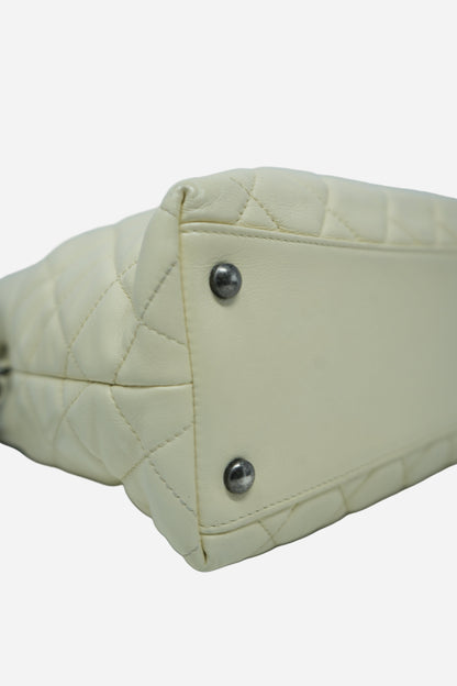 Pre-Owned Chanel 2016–2017 White Calfskin/Tweed Portobello Small Tote Bag