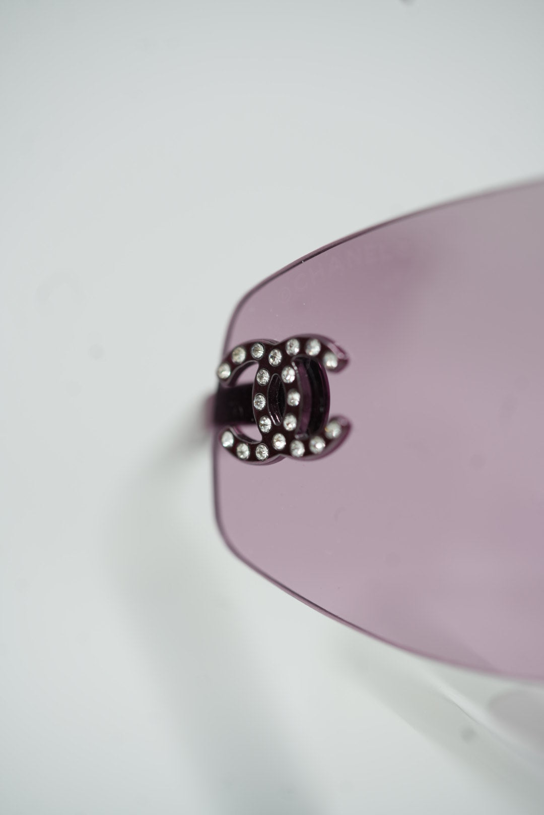 Pre-Owned Chanel CC Logo Shield Sunglasses Purple