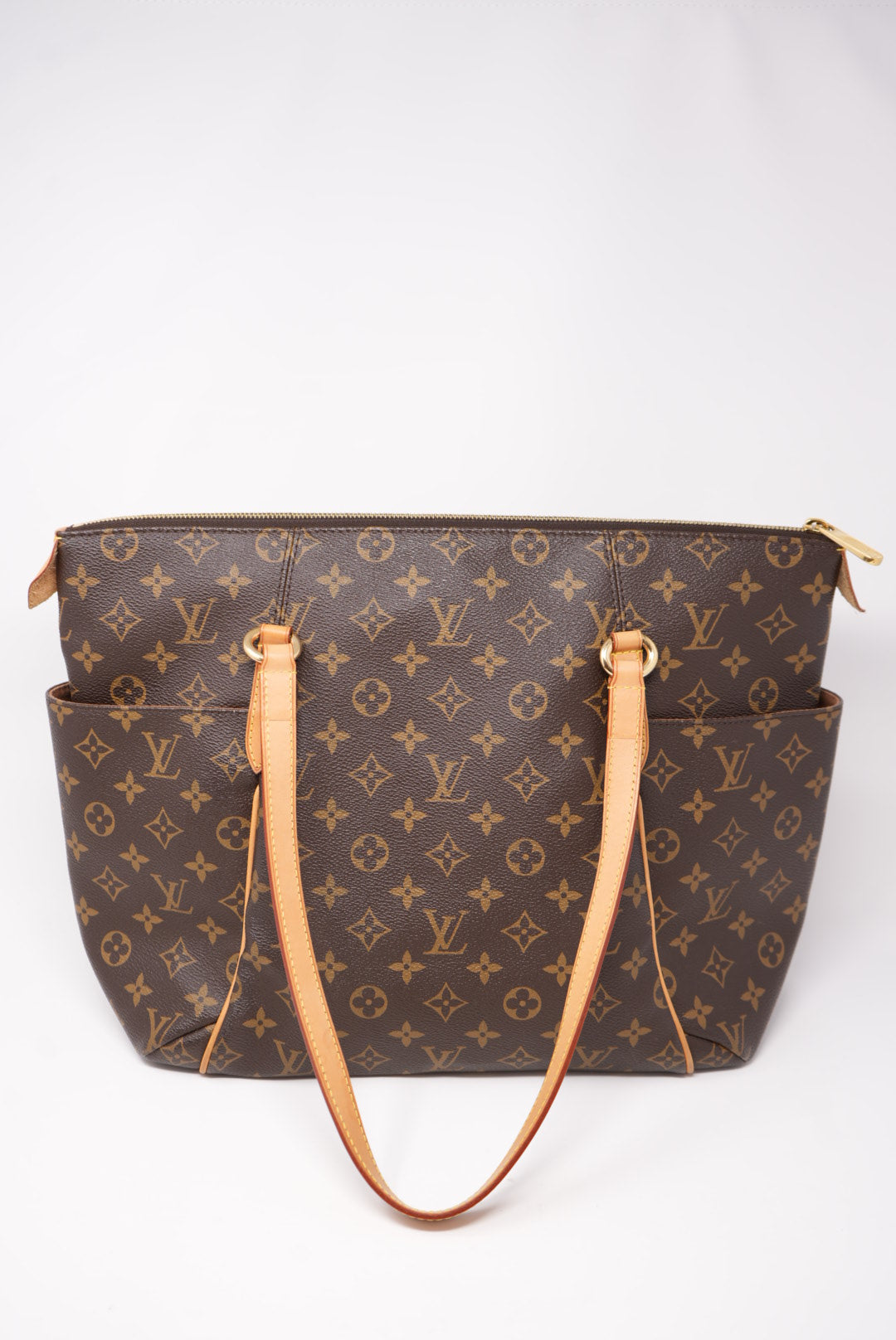 LOUIS VUITTON 2010 Tote Bag Monogram