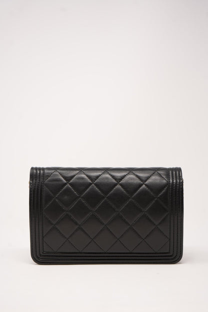 Pre-Owned CHANEL Lambskin Boy Wallet On Chain 2014-2015