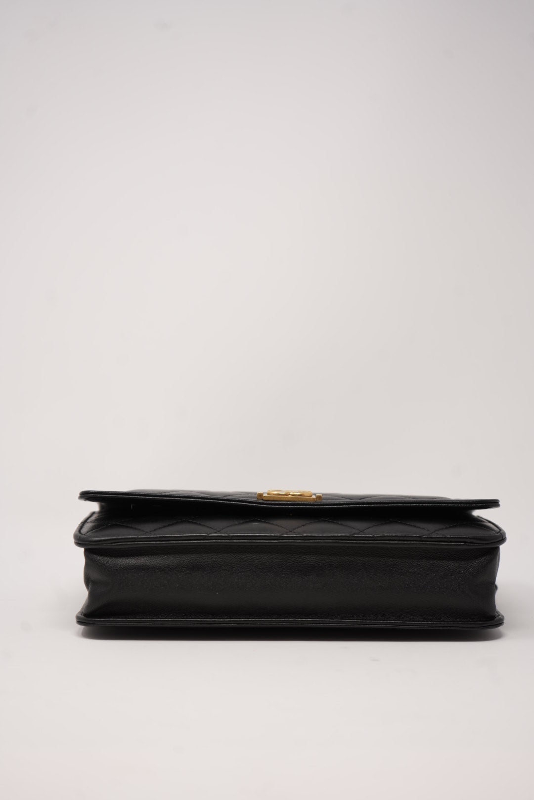 Pre-Owned CHANEL Lambskin Boy Wallet On Chain 2014-2015