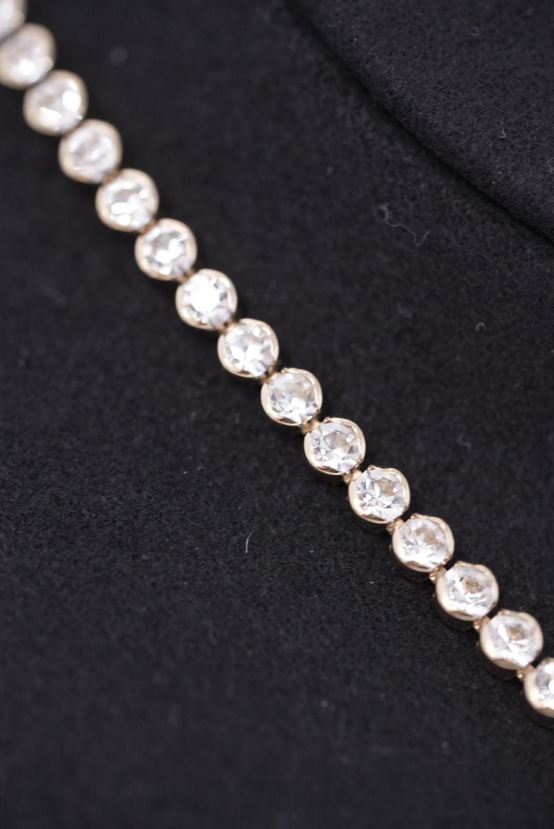 Pre-Owned CHANEL RHINESTONE PERFUME NECKLACE 2021