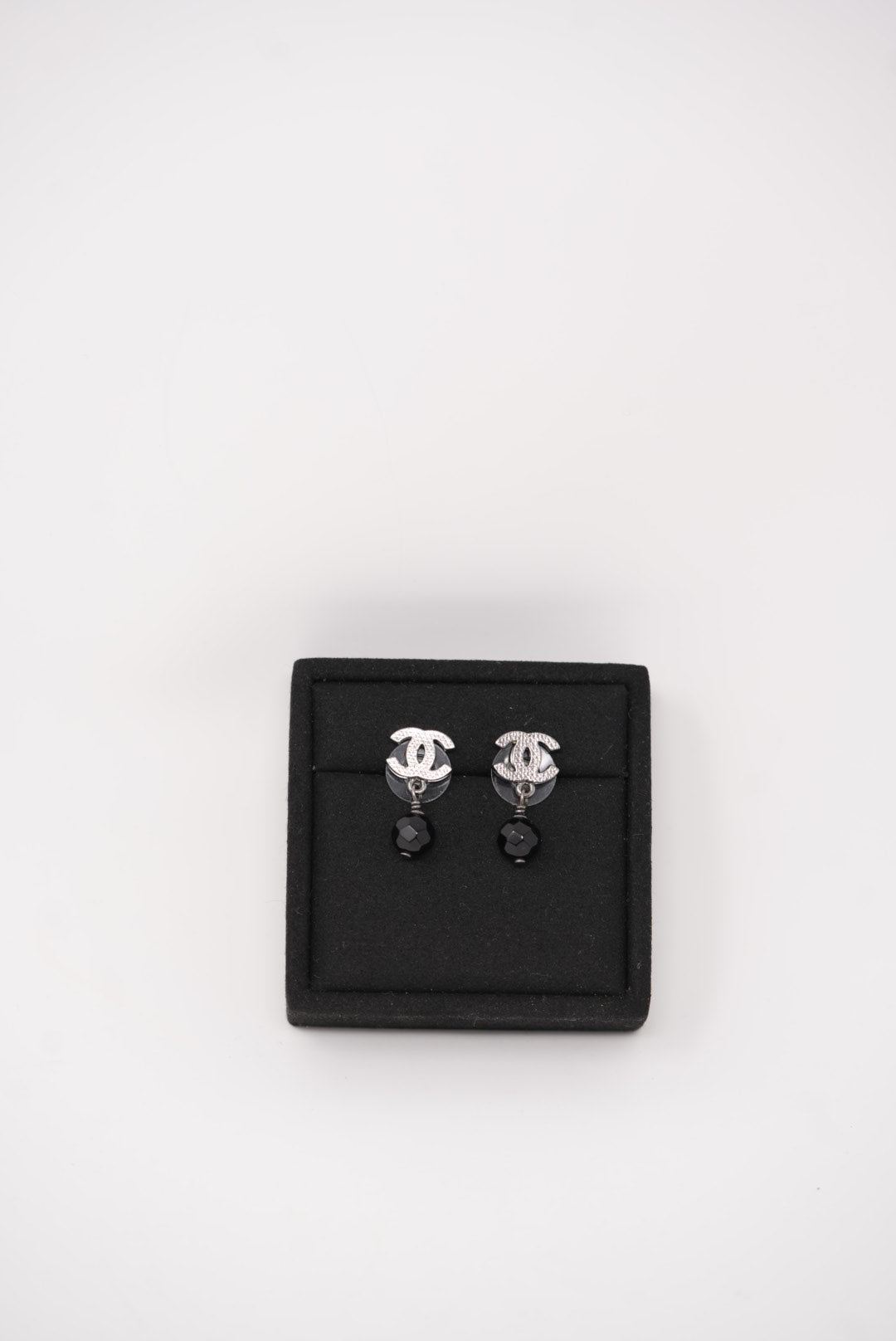 Pre-Owned Chanel CC drop Earrings 2009