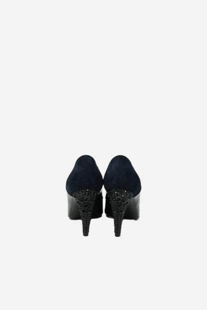 Louis Vuitton Black Velvet/Leather Pumps