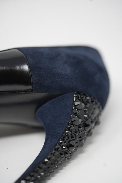 Louis Vuitton Black Velvet/Leather Pumps