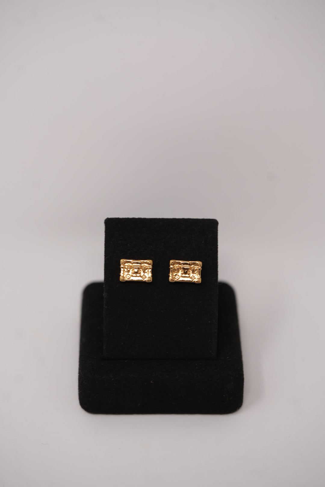 Louis Vuitton Petite Malle Earrings w/box