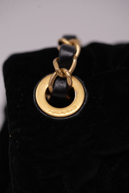 Pre-Owned CHANEL Velvet Camellia Mini Square