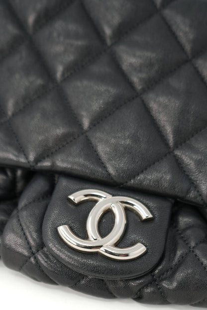 Pre-Owned Chanel Washed Lambskin Quilted Large Chain Around Bag Black