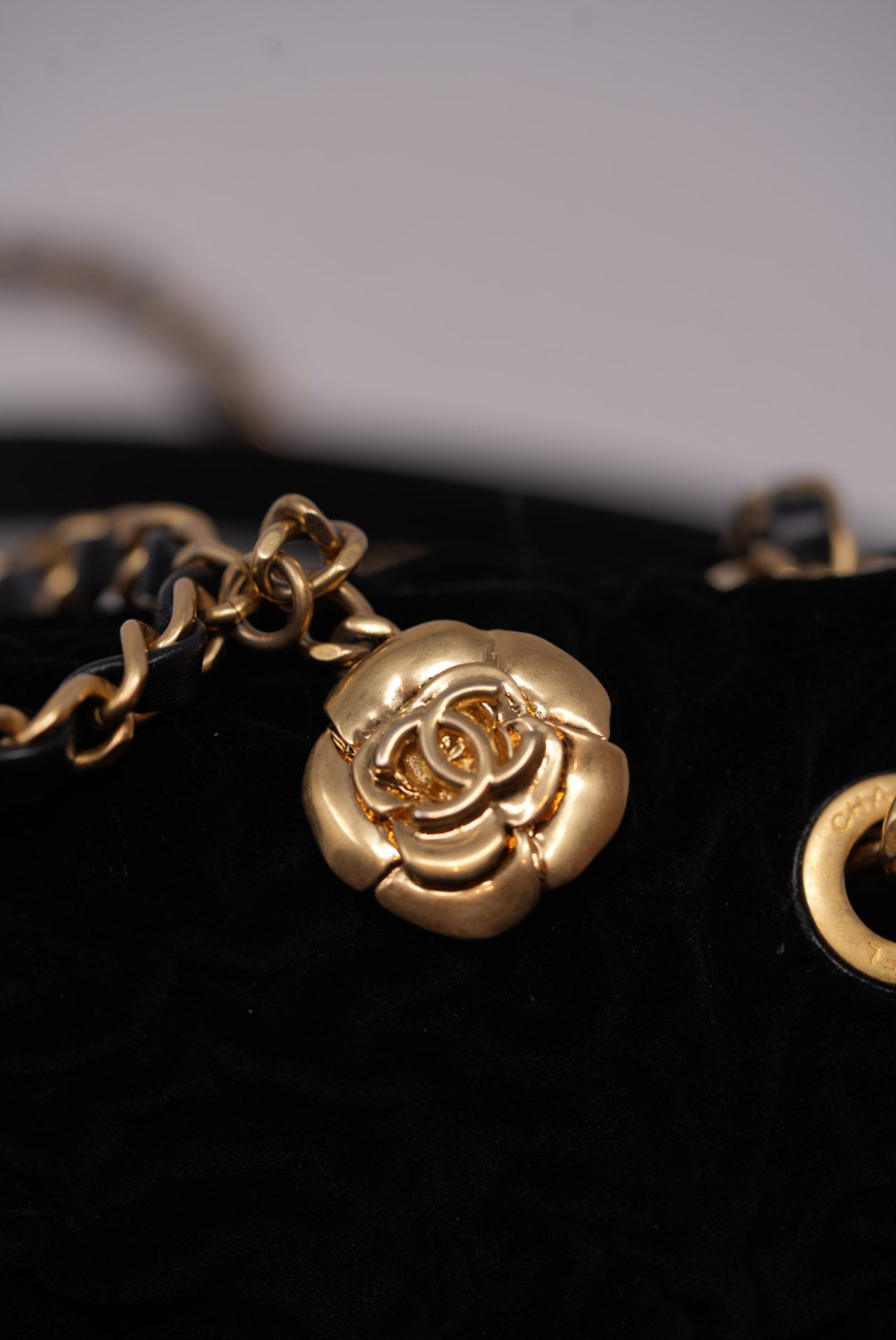 Pre-Owned CHANEL Velvet Camellia Mini Square