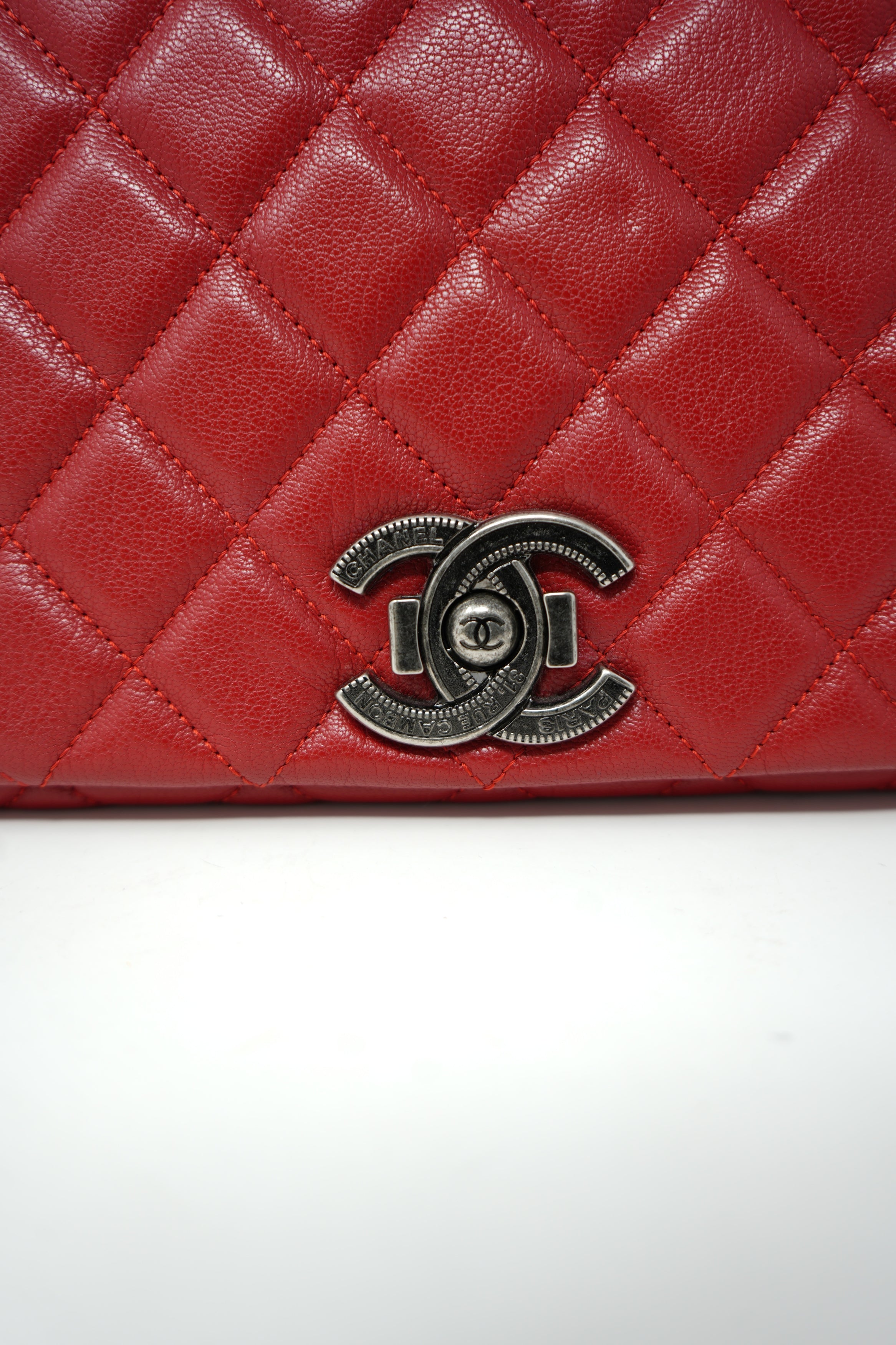 Pre-Owned Chanel 2017–2018 Red Caviar City Rock Flap Bag