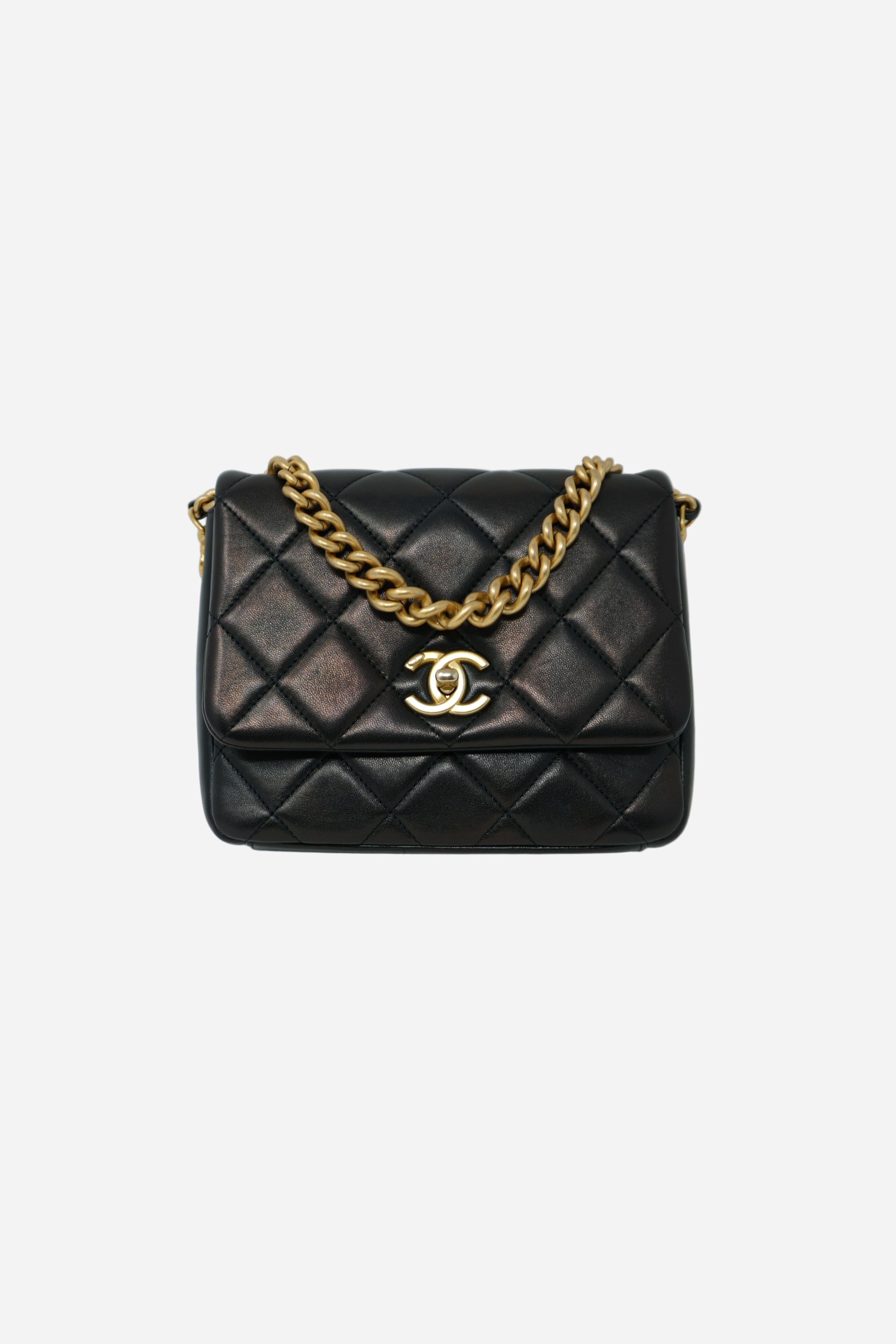 Pre-Owned Chanel Black Lambskin Chunky Chain Mini Flap Bag