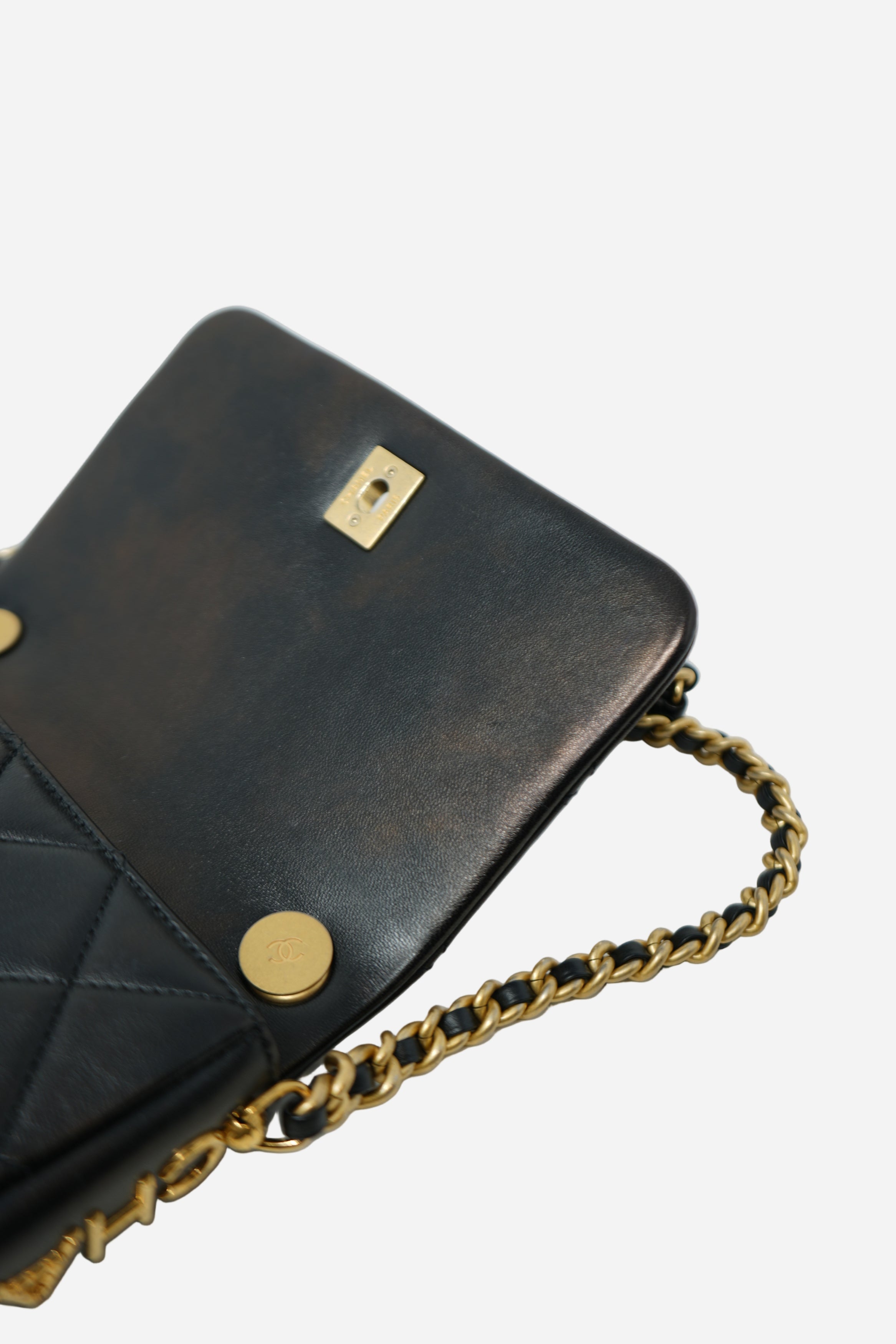 Pre-Owned Chanel Black Lambskin Chunky Chain Mini Flap Bag