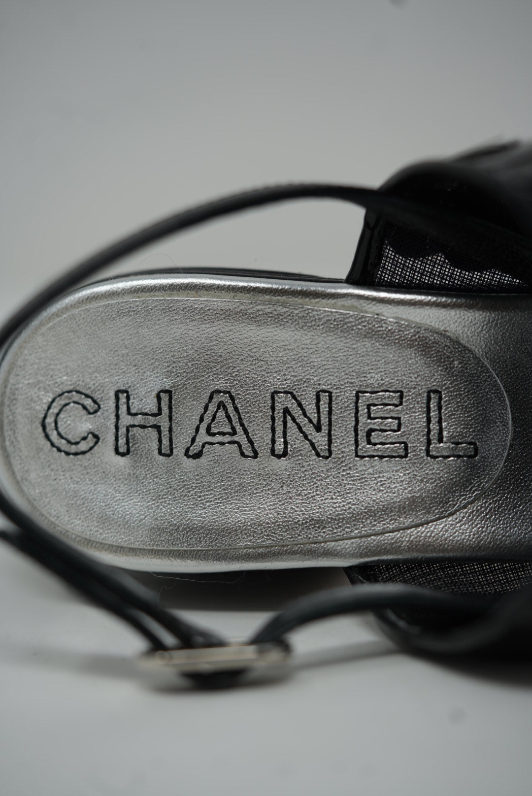 Pre-Owned Chanel Black Sequin Slingback Sandals Size 35.5
