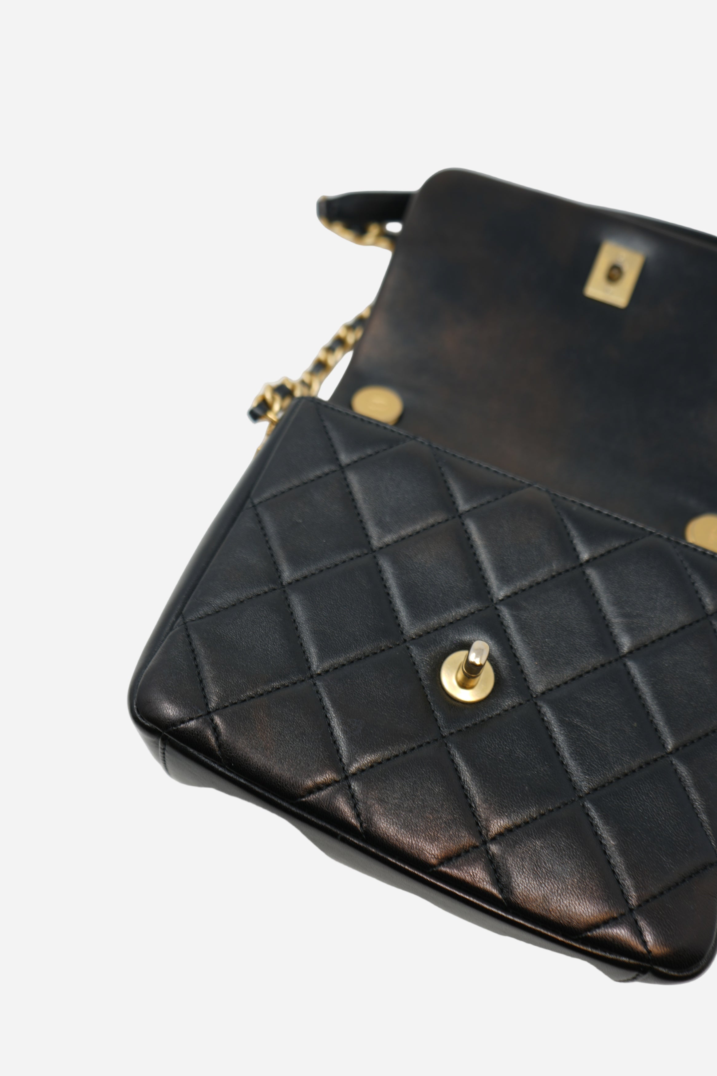 Pre-Owned Chanel Black Lambskin Chunky Chain Mini Flap Bag