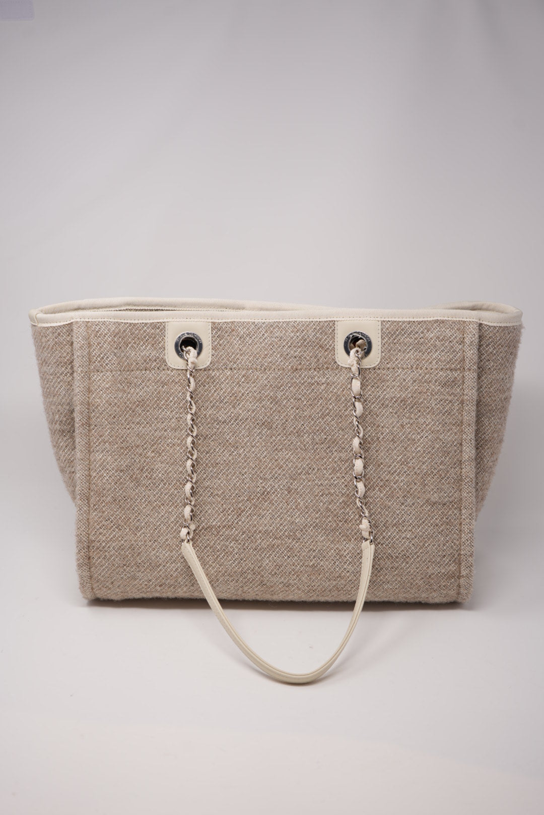 Pre-Owned Chanel Deauville Tote Bag Canvas 2023