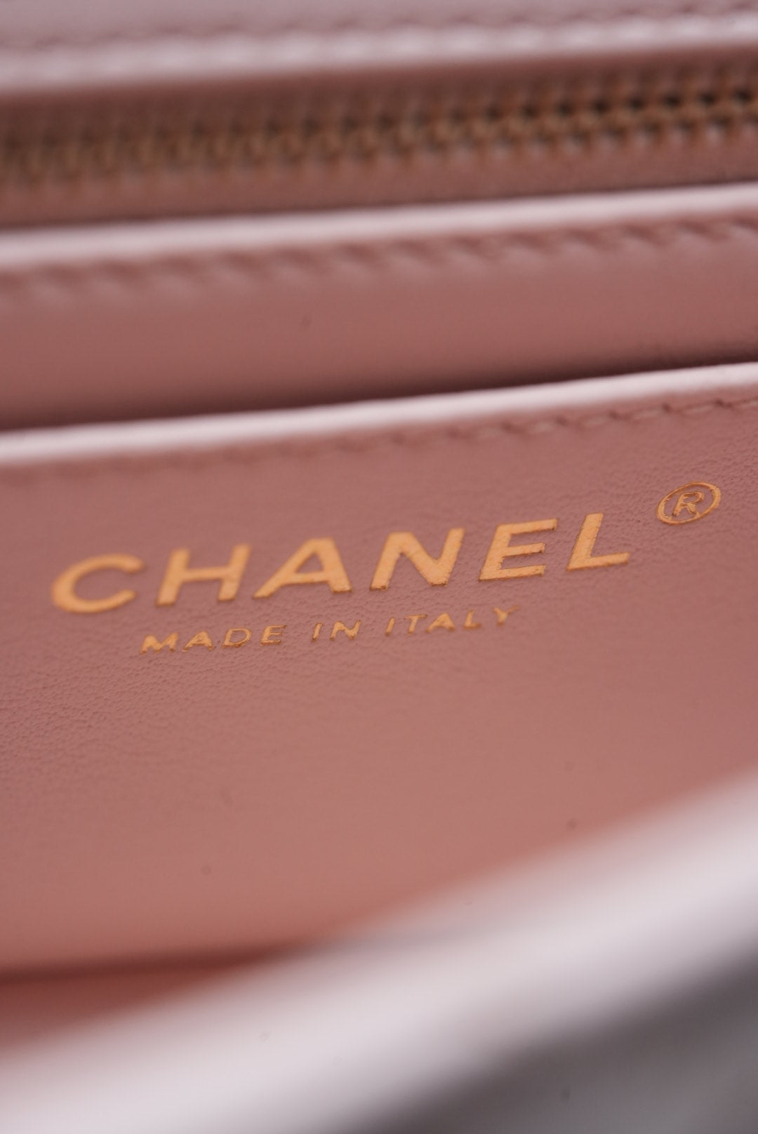 Pre-Owned Chanel Mini Flap Bag Pearl Crush 2023