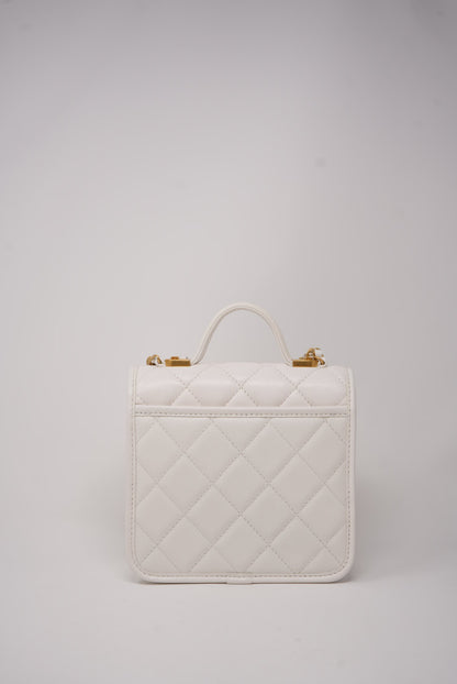 Pre-Owned Chanel 22K Flap with Top Handle Caviar