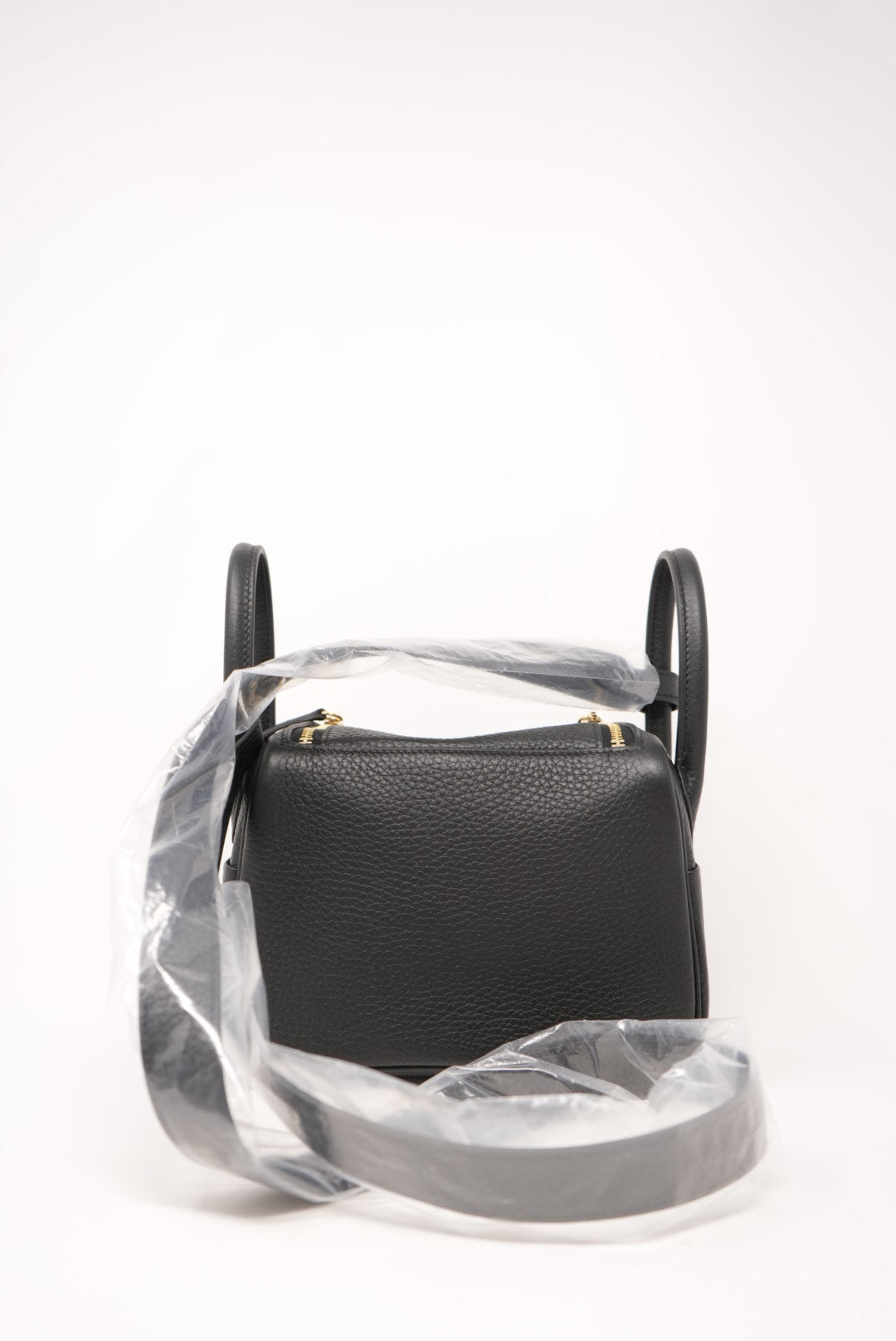 HERMES Taurillon Clemence Mini Lindy